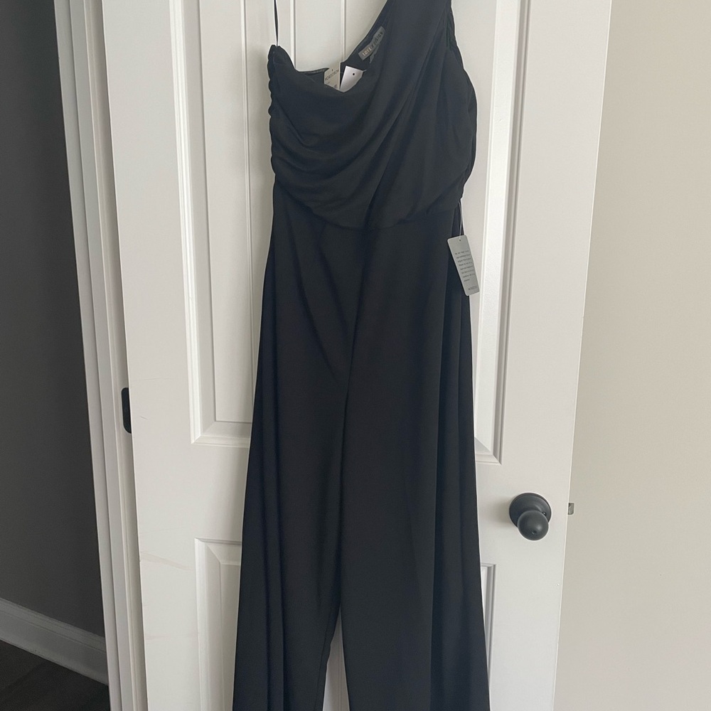 Elegant Black One-Shoulder Jumpsuit
